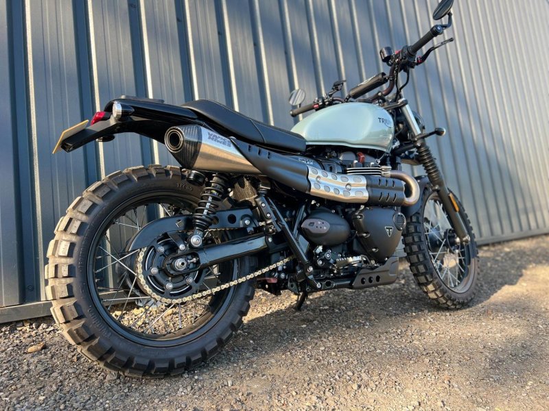 TRIUMPH Street Scrambler