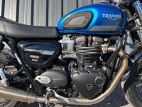 TRIUMPH Street Twin